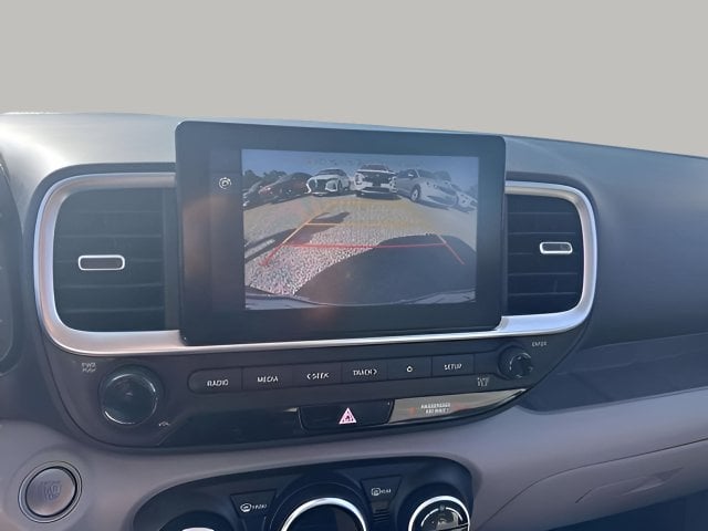 Pre-Owned 2025 Hyundai Venue SEL - photo - 11