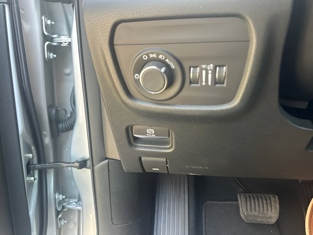 Pre-Owned 2025 Jeep Grand Cherokee Altitude - photo - 6