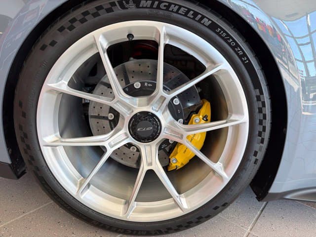Pre-Owned 2024 Porsche 911 GT3 - photo - 33