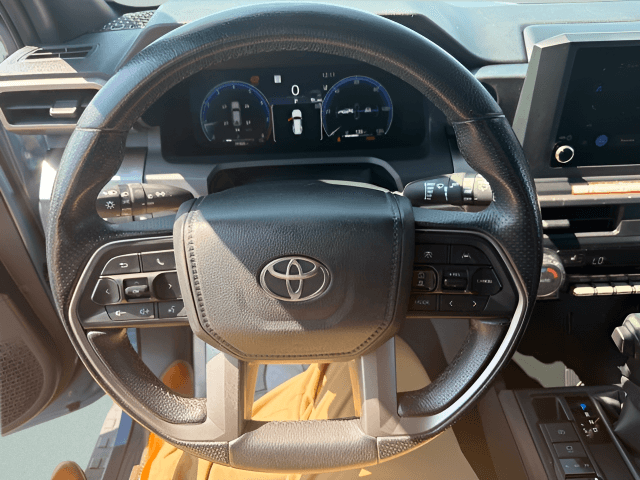 Pre-Owned 2025 Toyota 4Runner TRD Off-Road - photo - 9