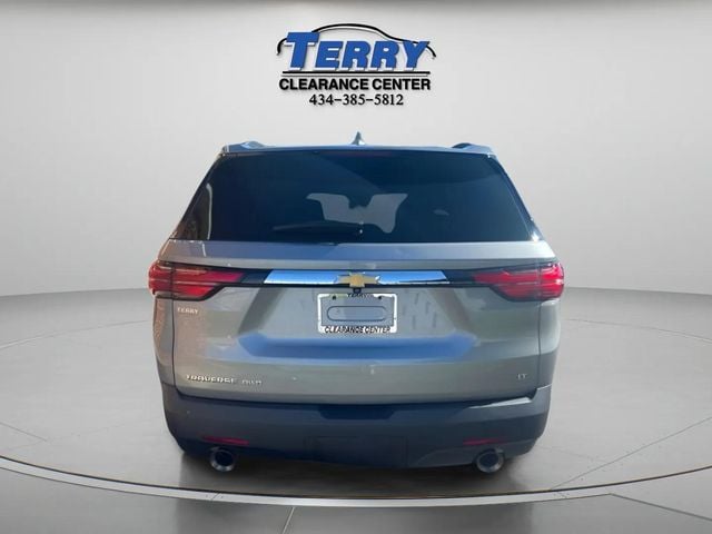 Pre-Owned 2023 Chevrolet Traverse LT - photo - 1
