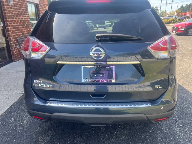 Pre-Owned 2016 Nissan Rogue SL - photo - 5