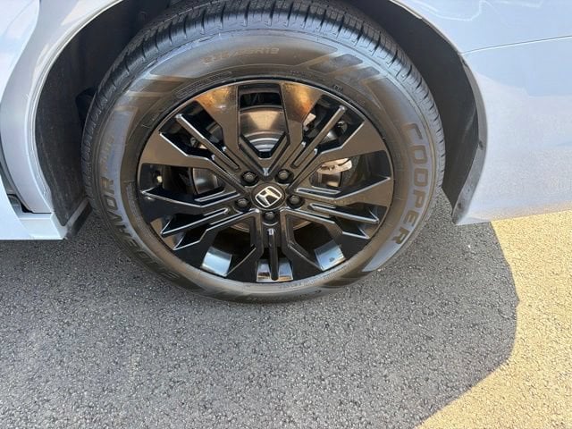 Pre-Owned 2025 Honda Odyssey Sport-L - photo - 31