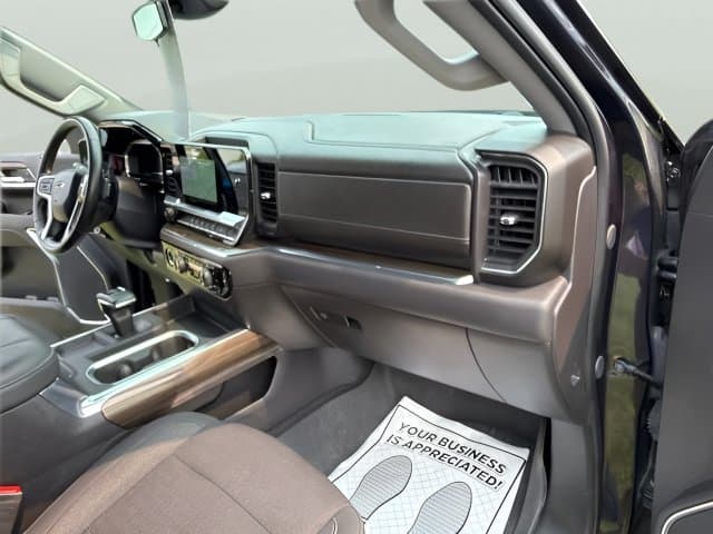 Pre-Owned 2024 Chevrolet Silverado 1500 LT Trail Boss - photo - 28