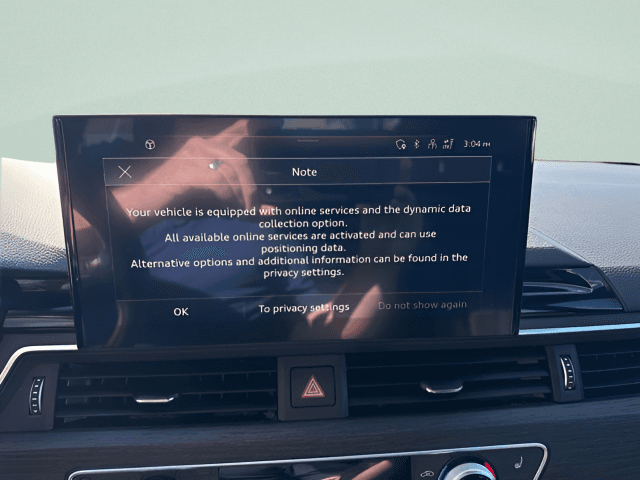 Pre-Owned 2024 Audi A4 45 S line Premium Plus - photo - 12