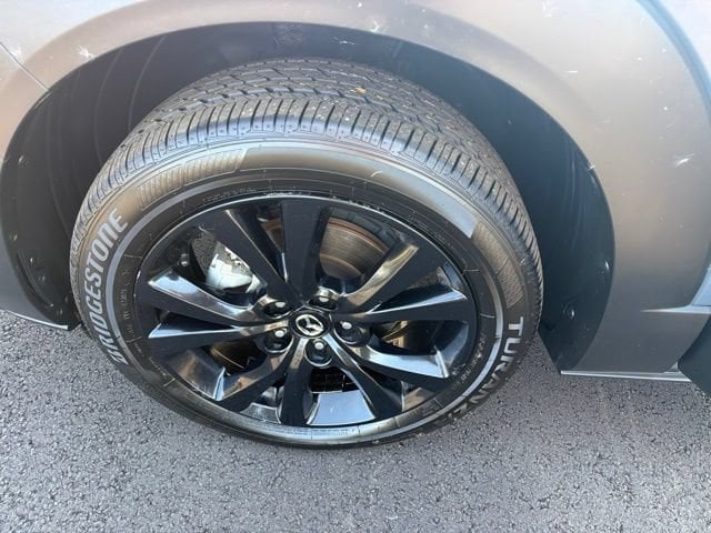 Pre-Owned 2025 Mazda CX-30 2.5 S Carbon Edition - photo - 29