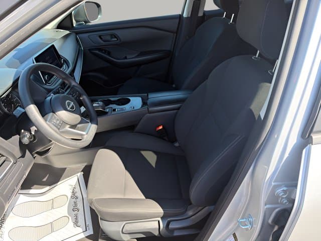 Pre-Owned 2024 Nissan Rogue S - photo - 4
