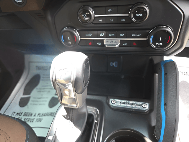 Pre-Owned 2022 Ford Bronco Outer Banks - photo - 20