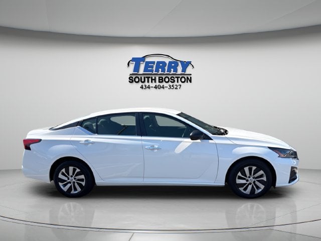 Pre-Owned 2024 Nissan Altima 2.5 S - photo - 0