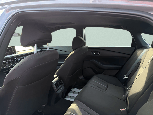 Pre-Owned 2025 Honda Accord Hybrid Sport - photo - 5