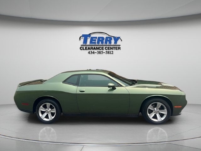 Pre-Owned 2021 Dodge Challenger SXT - photo - 0