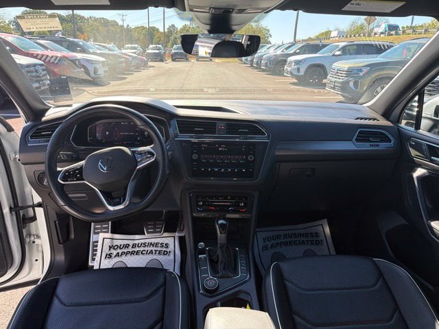 Pre-Owned 2022 Volkswagen Tiguan 2.0T SEL R-Line - photo - 9