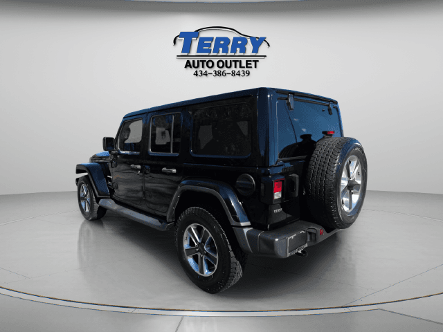 Pre-Owned 2022 Jeep Wrangler Unlimited Sahara - photo - 5