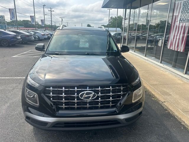 2023 Hyundai Venue SEL Photo in Boston VA 24592