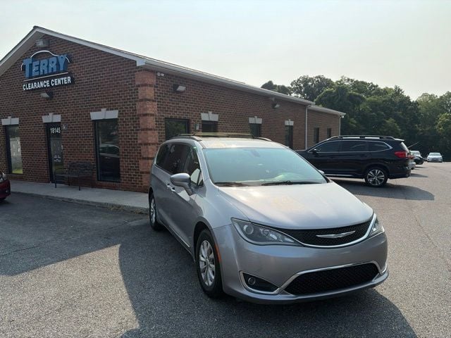 2017 Chrysler Pacifica Touring L Photo in Lynchburg VA 24502