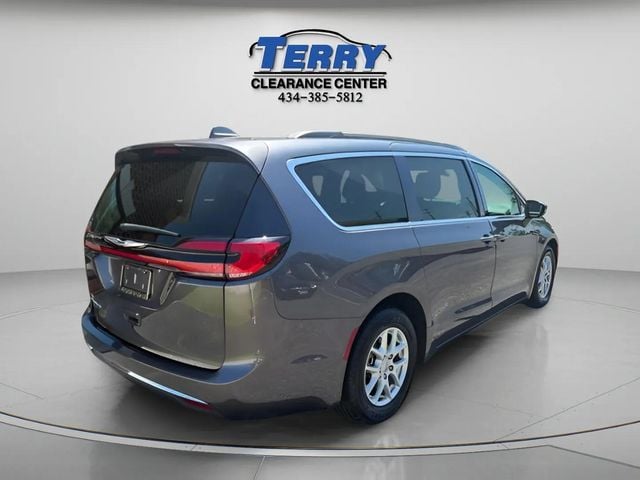 2022 Chrysler Pacifica Touring L Photo in Lynchburg VA 24502