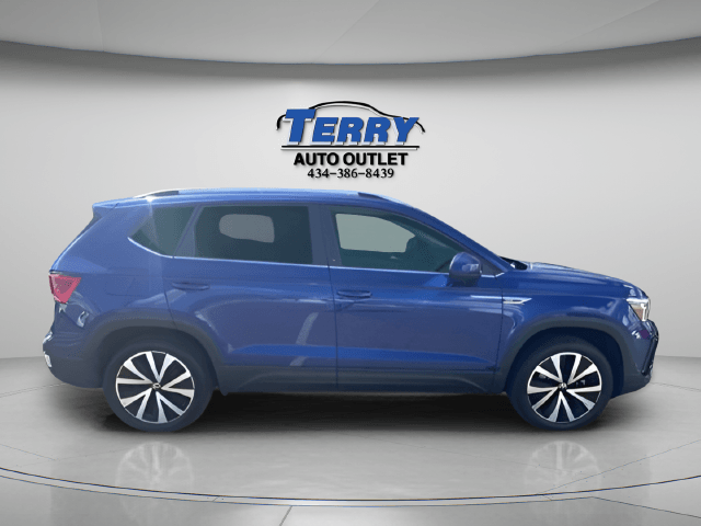 2024 Volkswagen Taos 1.5T SE Photo in Lynchburg VA 24502