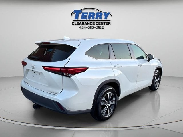 2021 Toyota Highlander XLE Photo in Lynchburg VA 24502