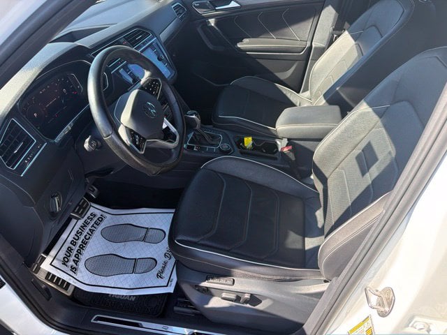 2022 Volkswagen Tiguan 2.0T SEL R-Line Photo in Lynchburg VA 24502