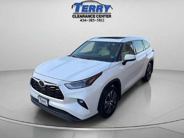 2021 Toyota Highlander XLE Photo in Lynchburg VA 24502