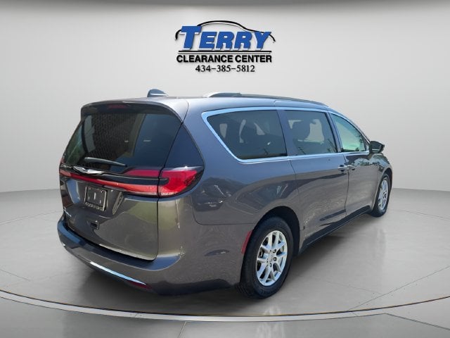 2022 Chrysler Pacifica Touring L Photo in Lynchburg VA 24502