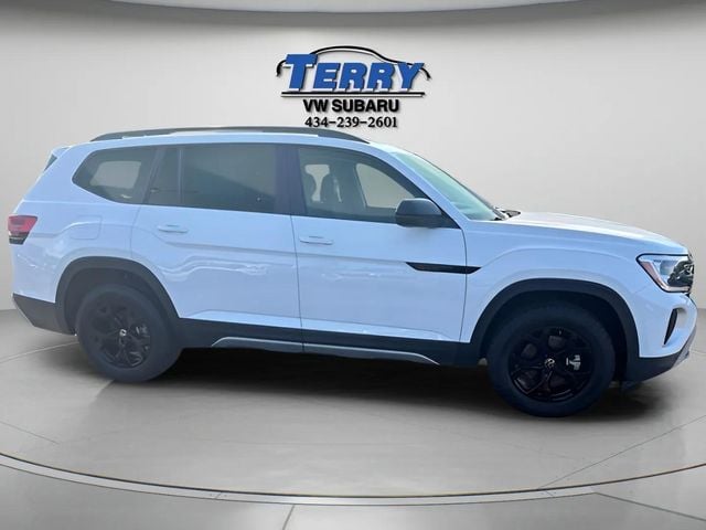 2025 Volkswagen Atlas 2.0T Peak Edition Photo in Lynchburg VA 24502
