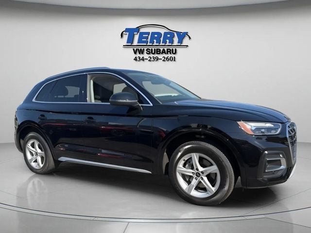 2023 Audi Q5 40 Premium Photo in Lynchburg VA 24502