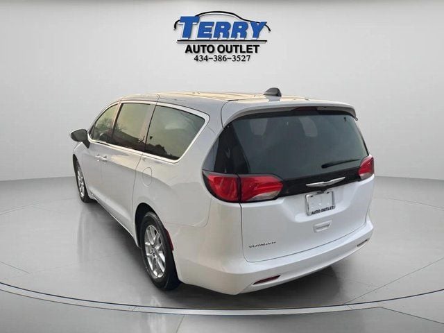 2022 Chrysler Voyager LX Photo in Lynchburg VA 24502