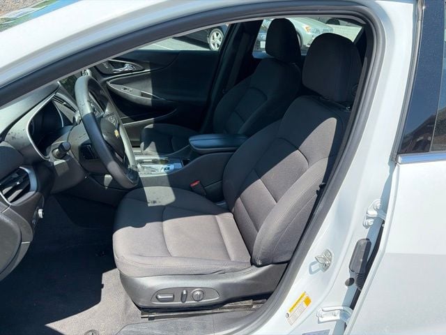 2023 Chevrolet Malibu LT Photo in Lynchburg VA 24502